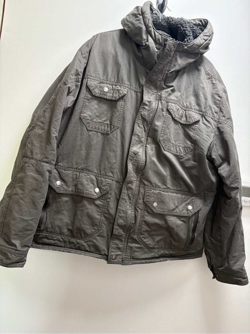 Kuhl Men's Hooded Field Jacket - Charcoal
Winter Cabincore